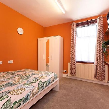 Appartement Barking Road Comfy House à Londres Extérieur photo
