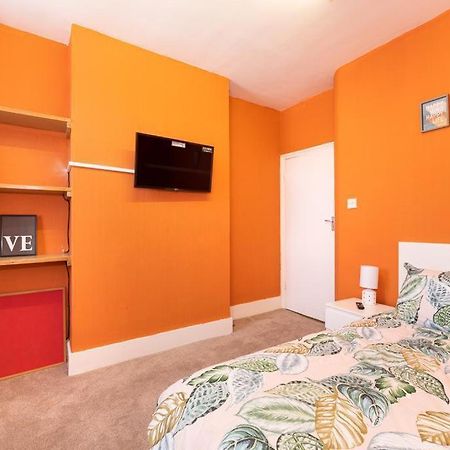 Appartement Barking Road Comfy House à Londres Extérieur photo