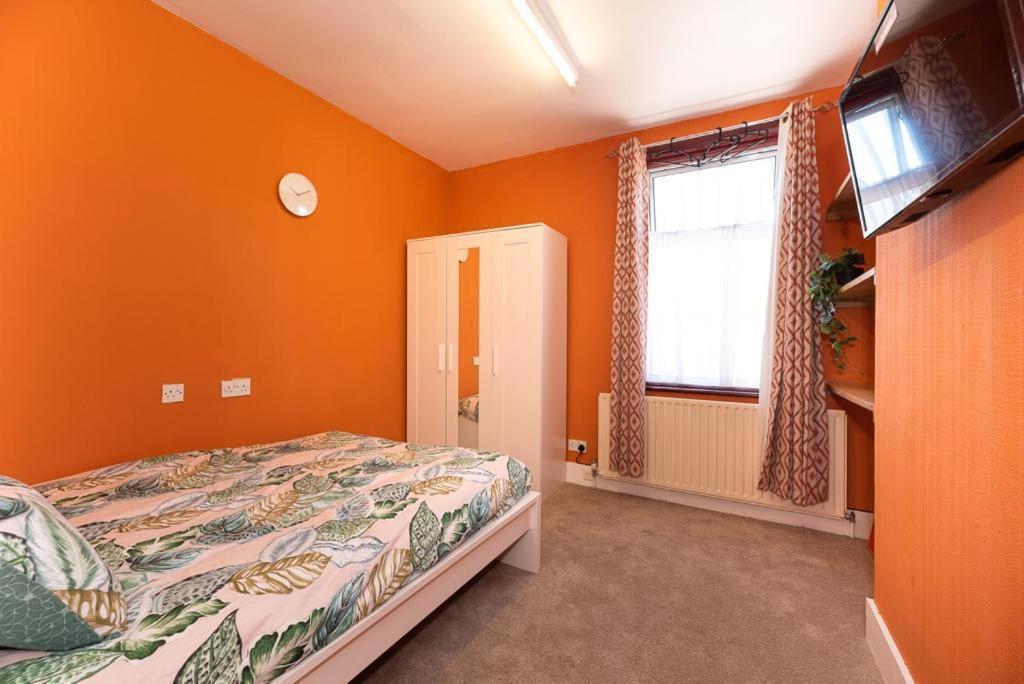 Appartement Barking Road Comfy House à Londres Extérieur photo