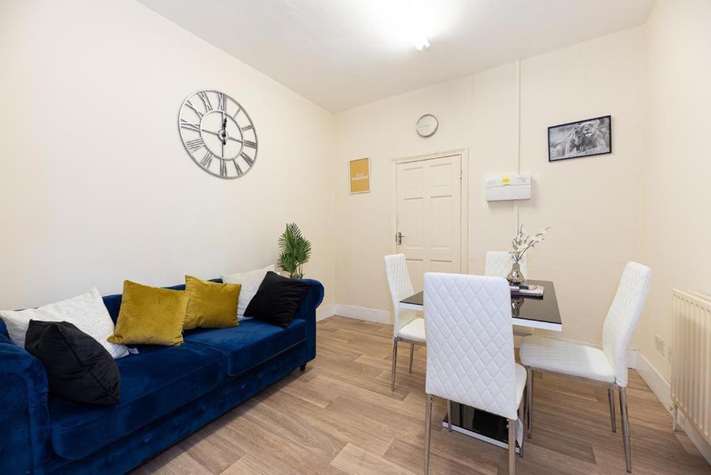 Appartement Barking Road Comfy House à Londres Extérieur photo