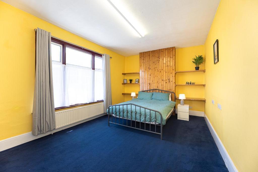 Appartement Barking Road Comfy House à Londres Extérieur photo