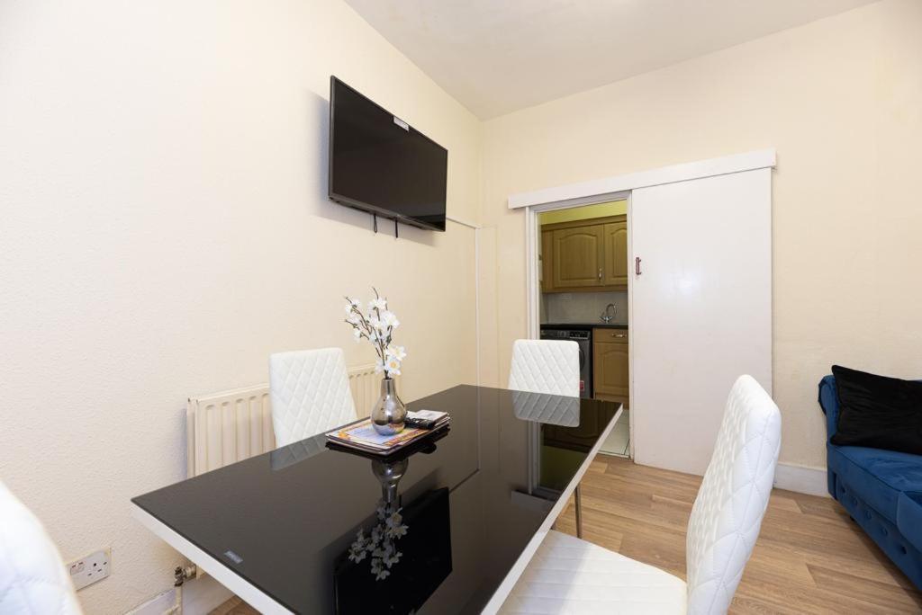 Appartement Barking Road Comfy House à Londres Extérieur photo